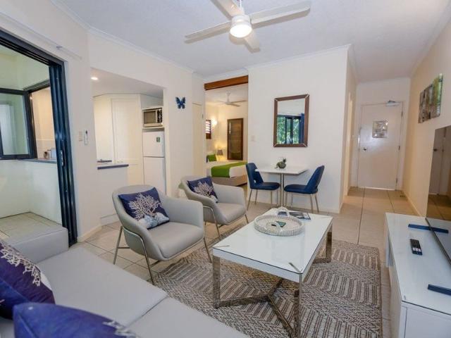 Tropical Spirit, Modern Comfort: Nothing Left to Do but Relax