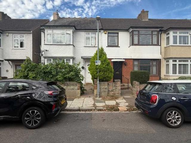 Trosley Avenue, Gravesend DA11, 3 bed end terrace house to rent, £1,600 pcm | PrimeLocation