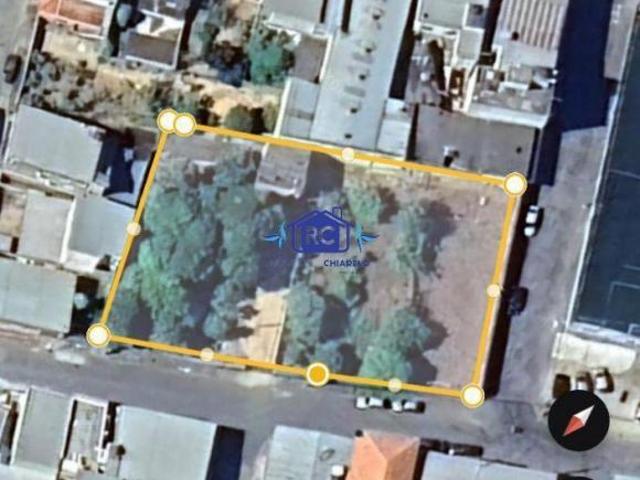 Trata se de dois lotes medindo 350 m² aproximadamente, toal de 700m² sendo total de 24 m de frente