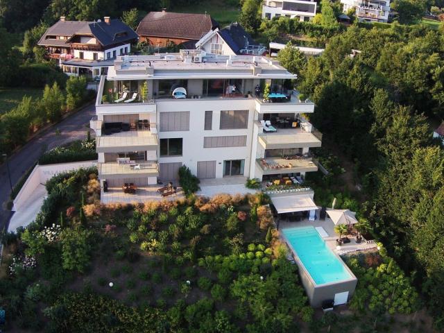 Traum Terrassenwohnung in Pörtschach am Wörther See ab Ca. Ende 2027 Langfristig zu Mieten: 4 Zimmer, Teilmöbliert, 153M², 1 A Lage, 2 Tiefgaragenplätze