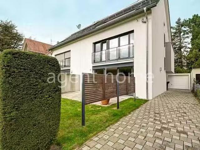 TRAUM VOM HAUS