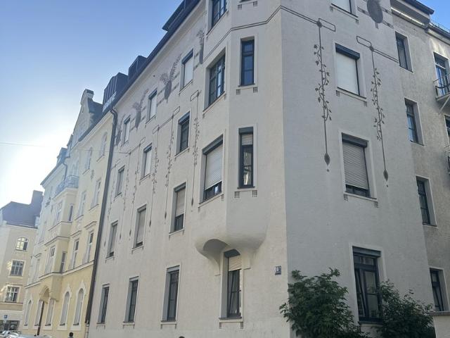 Traum Altbau Wohnung in Schwabing