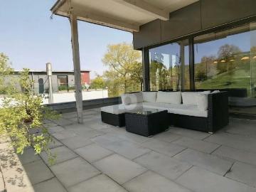 HOCHWERTIGER TERRASSENTRAUM!