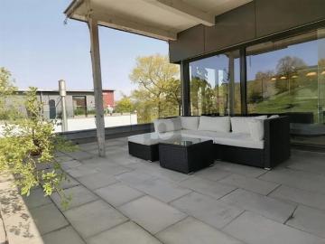 HOCHWERTIGER TERRASSENTRAUM