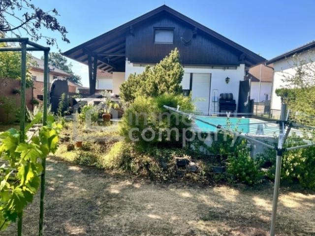 Traum Bungalow in Gänserndorf mit Pool, Garten, Terrasse & Carport – jetzt entdecken!