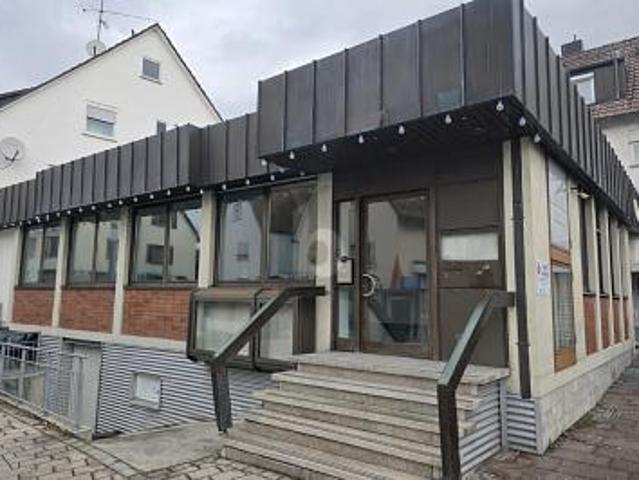TRAUM IM ZENTRUM, LEERSTEHEND