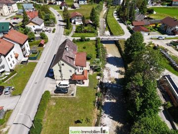 TRAUM Lage neben Bach ohne unmittelbare Nachbarn! Gepflegtes Wohnhaus mit 2 Einheiten u großem Garten