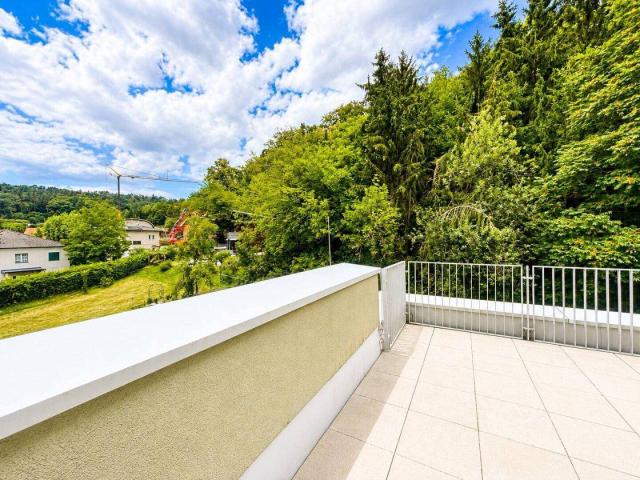 Traum Penthousewohnung mit großer Sonnenterrasse in LKH Nähe