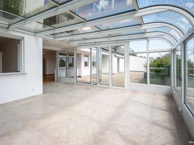 TRAUMAUSSICHT AUF DEN ANNINGER 4 ZIMMERWOHNUNG MIT GROSSER TERRASSE UND WINTERGARTEN + 2 GARAGENPLÄTZE