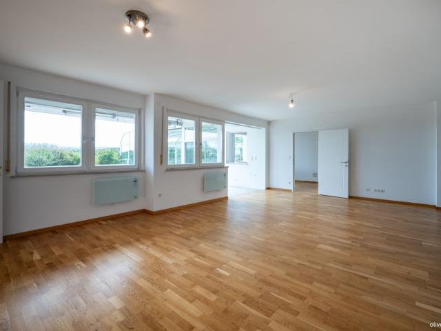 TRAUMAUSSICHT AUF DEN ANNINGER 4 ZIMMERWOHNUNG MIT GROSSER TERRASSE UND WINTERGARTEN + 2 GARAGENPLÄTZE
