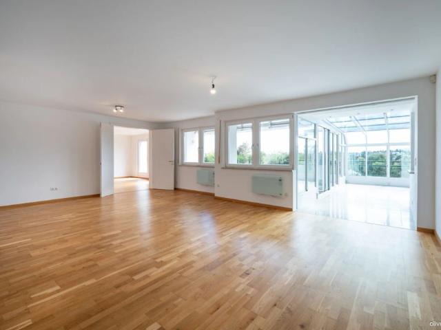 TRAUMAUSSICHT AUF DEN ANNINGER 4 ZIMMERWOHNUNG MIT GROSSER TERRASSE UND WINTERGARTEN + 2 GARAGENPLÄTZE
