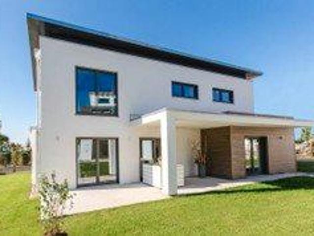 Traumgrundstück mit Haus