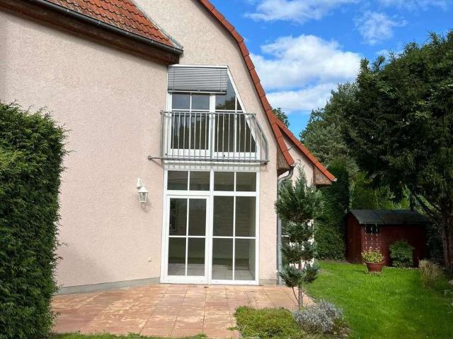 Traumhaft sonniges und lichtdurchflutetes Terrassenparadies mit Gartenblick!