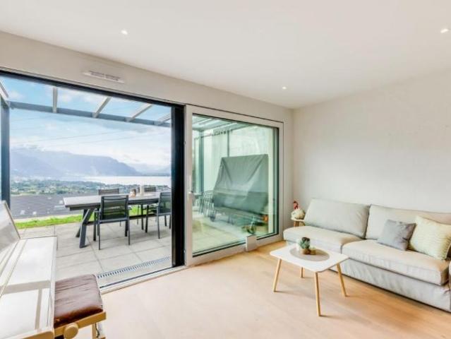 Traumhaft schöne 5.5 Zimmer Villa in Jongny
