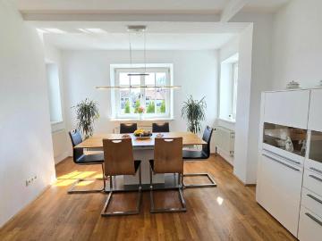 Traumhaft schönes Haus mit Seeblick Tradition und Moderne vereint