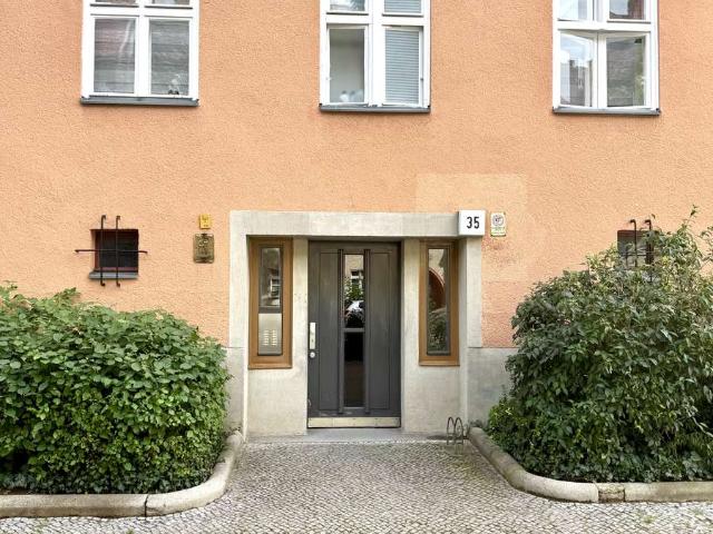 Traumhaft renovierte Eigentumswohnung in begehrter Lage von Friedenau