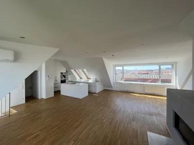 Traumhafte Maisonettewohnung mit Dachterrasse und Kamin Blick auf den Stephansdom
