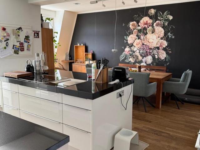 Traumhafte Maisonettewohnung inkl. Küche und 2 Balkonen