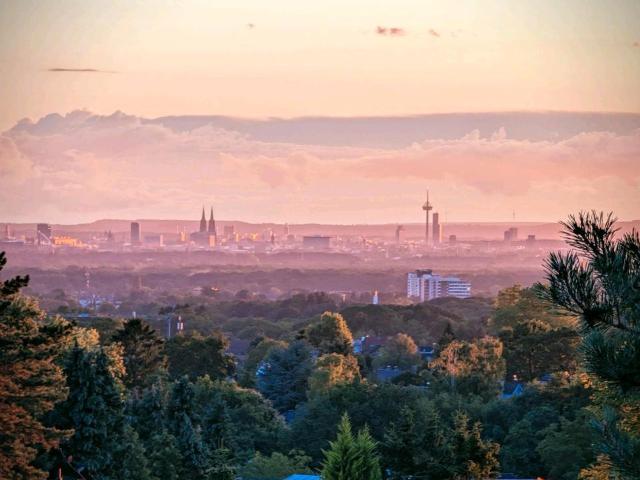 Traumhafte Maisonette Wohnung, Blick über Köln, Klimaanlage