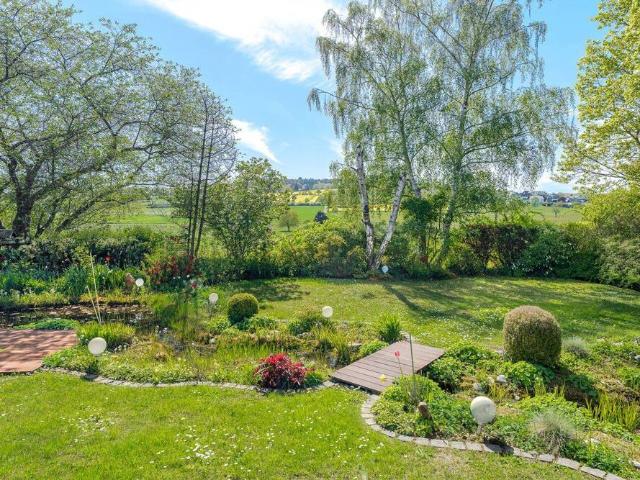 Traumhafte Naturblicklage Repräsentative Architektur Gartenparadies Einliegerwohnug