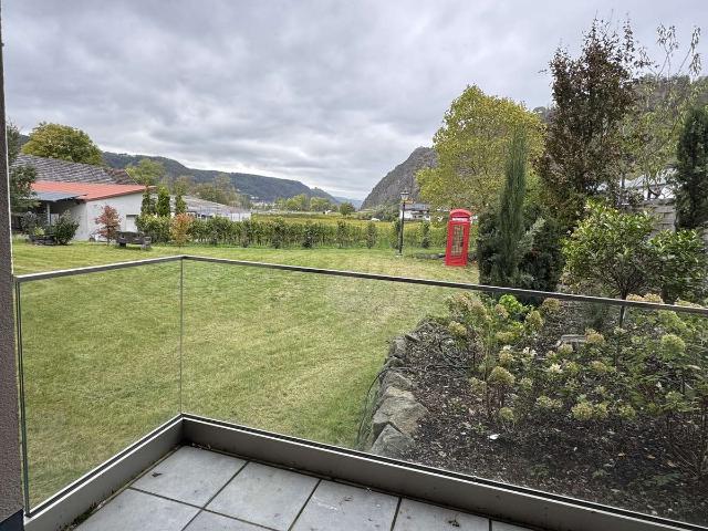 Traumhafte Neubauwohnung mit Blick auf die Weinberge