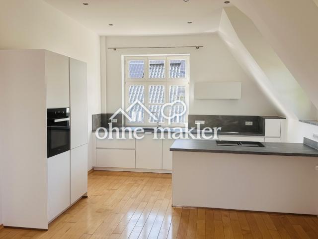 Traumhafte ca. 135 m² große Wohnung mit Garten, Balkon und Garagenstellplatz