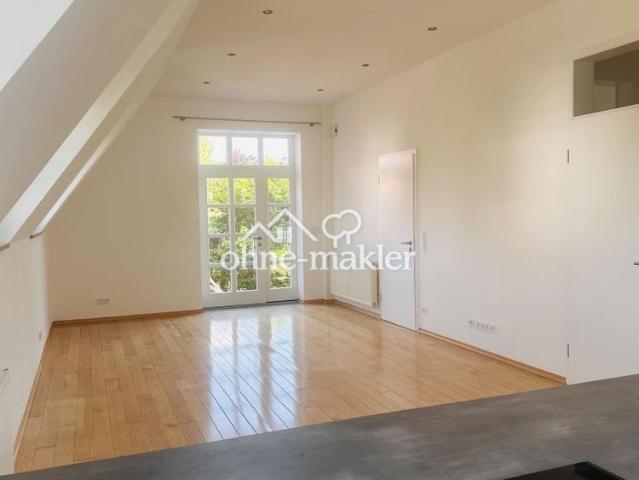 Traumhafte ca. 135 m² große Wohnung mit Garten, Balkon und Garagenstellplatz