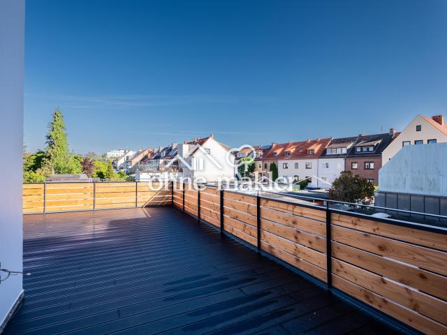 Traumhafte Dachterrasse: Sanierte 2 Zimmerwohnung