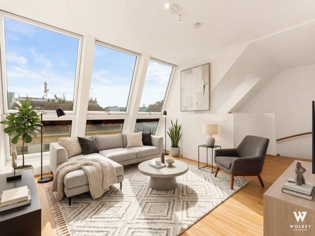 Traumhafte Dachgeschoß Maisonette Wohnung: 1 Gehminute zum Aumannplatz | Klimaanlage