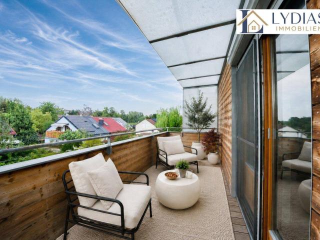 Traumhafte Dachgeschosswohnung in Ruhelage mit zwei großzügigen West Loggien, Garagenstellplatz vorhanden Top Infrastruktur!