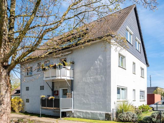 Traumhafte Dachgeschosswohnung mit Garage, Loggia und Blick ins Grün im beliebten Bielefeld Heepen
