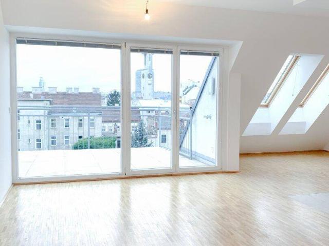 Traumhafte DG Wohnung in 1210 Wien: 3 Zimmer, 3 Terrassen, modern und zentral!