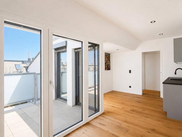 Traumhafte DG Wohnung mit Terrasse für Anleger oder Eigennutzer