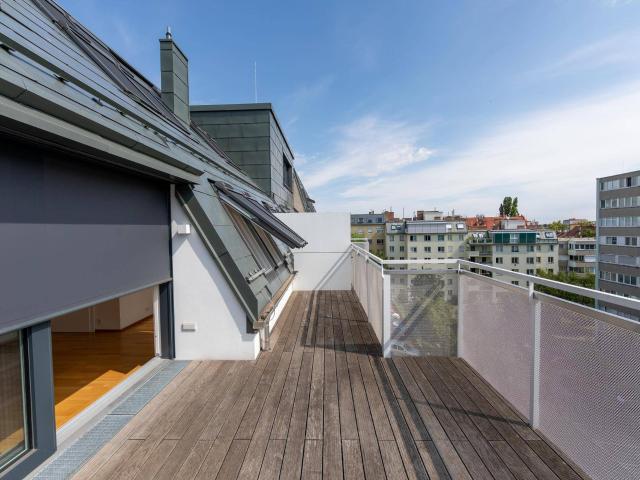 Klimatisierte DG Wohnung