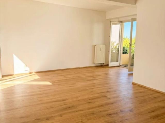 Traumhafte Erdgeschosswohnung mit Balkon & großzügiger Terrasse