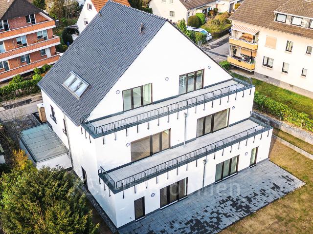Traumhafte Erdgeschosswohnung mit großem Garten