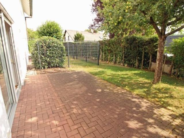 Traumhafte Feldrandlage mit Terrasse