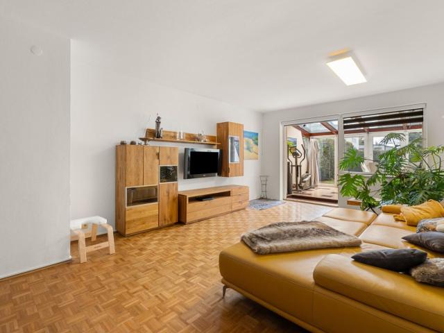 Traumhafte Gartenwohnung mit Wintergarten in Toplage Waltendorf von Graz