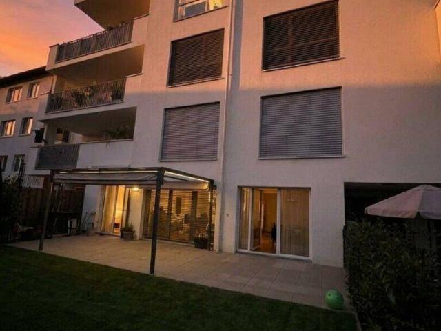 Traumhafte Gartenwohnung mit 127 m² Eigengarten, 30 m² Terrasse & 2 TG Plätzen, perfekte Lage nähe Hilmteich, LKH, UNI schnell Termin vereinbaren