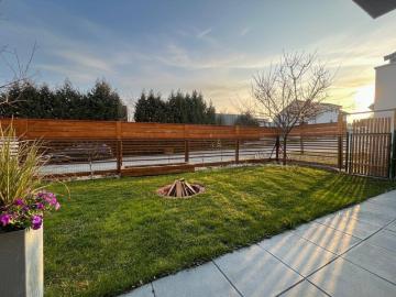 Traumhafte Gartenwohnung perfekte Raumaufteilung super Lage Tiefgarage