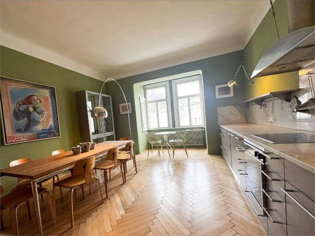 traumhafte großzügige Altbauwohnung mit Dachterrasse mitten im Andrä Viertel provisionsfrei