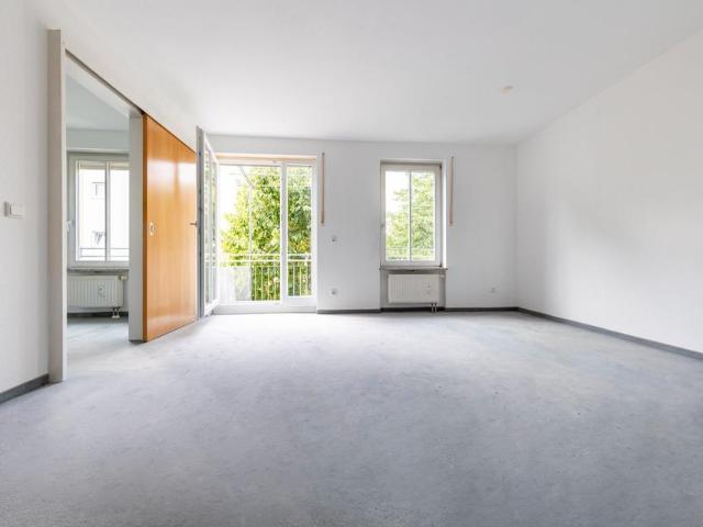 Traumhafte & lichtdurchflutete 2 Zimmer Wohnung provisionsfrei