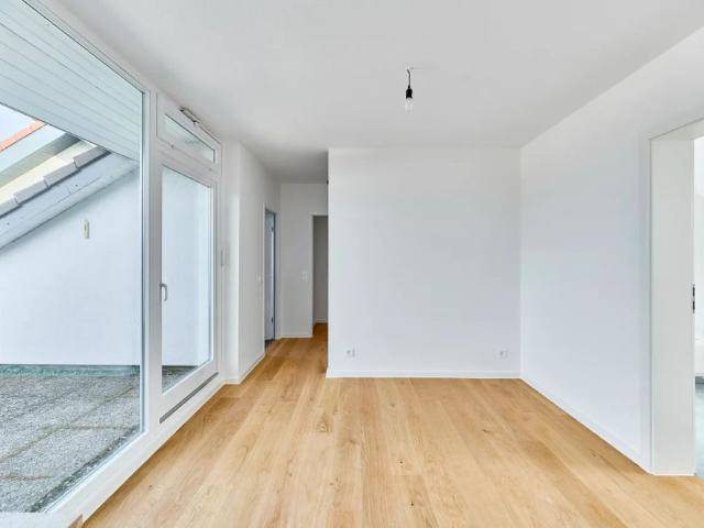 Traumhafte Loggia! Modernisierte 3 Zimmer DG Wohnung in Schwetzingen zur Miete