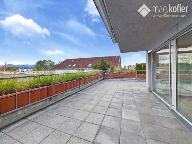 Traumhafte Penthouse Wohnung mit großer Terrasse in Hard