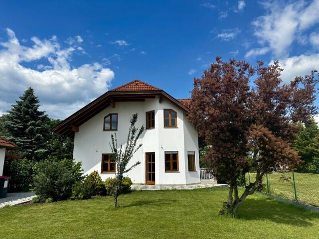 Traumhafte Ruhelage in 2. Reihe am Schloßsee – Privater Badeplatz, Pool und großzügiges Grundstück