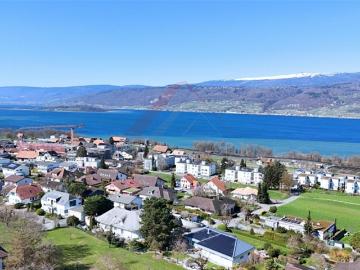 Traumhafte Seesicht am Bielersee 8.5 Zimmer Haus mit Pool und 1'443 m² Grundstück