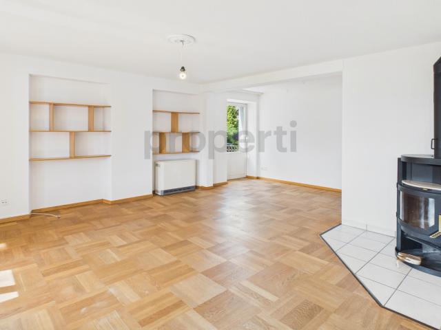 Traumhafte Seesicht, sonniger Balkon und historischer Altbau Charme
