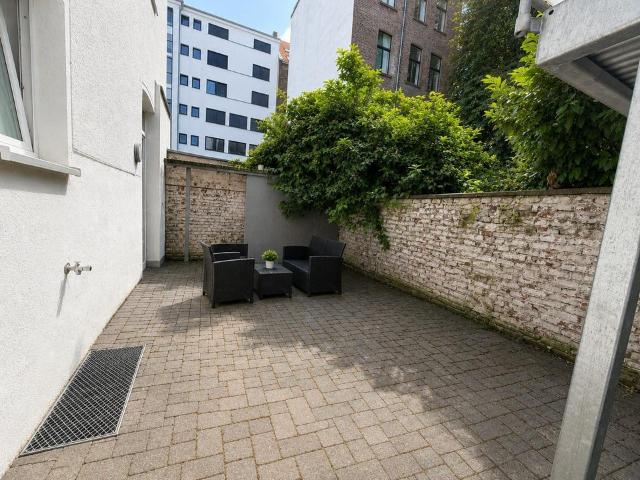 Traumhafte Singlewohnung mit idyllischem Innenhof im Zentrum