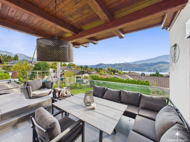 Traumhafte Terrassenwohnung mit Seeblick in Seeboden am Millstätter See. Neuwertig. Modern