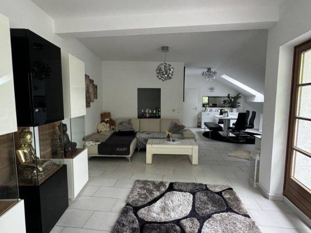 Traumhafte Terrassenwohnung und Seezugang in Mondsee Luxusausstattung, top Lage, €1.600/Monat